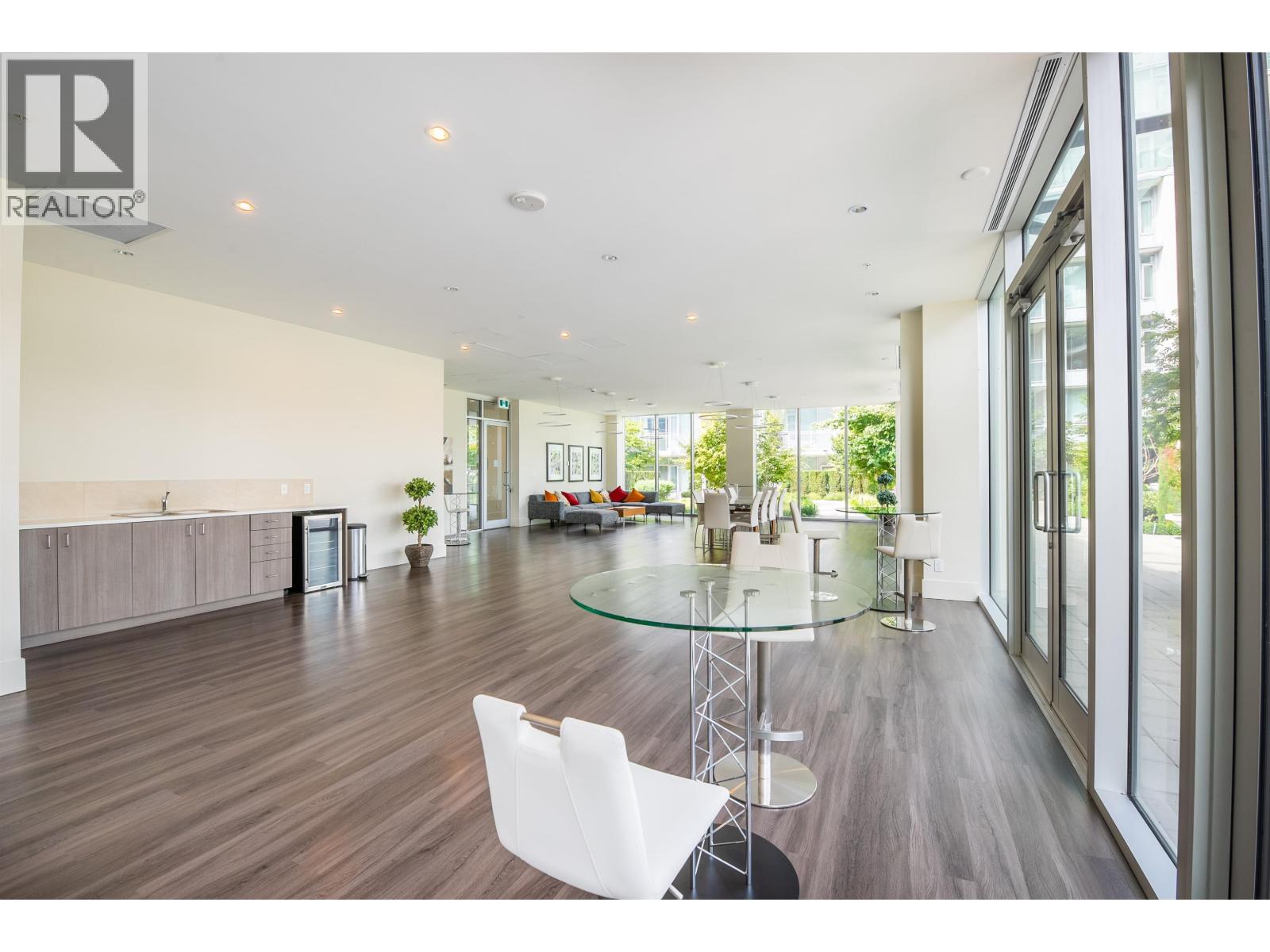 501 8688 Hazelbridge Way, Richmond, British Columbia  V6X 0R6 - Photo 4 - R3042297