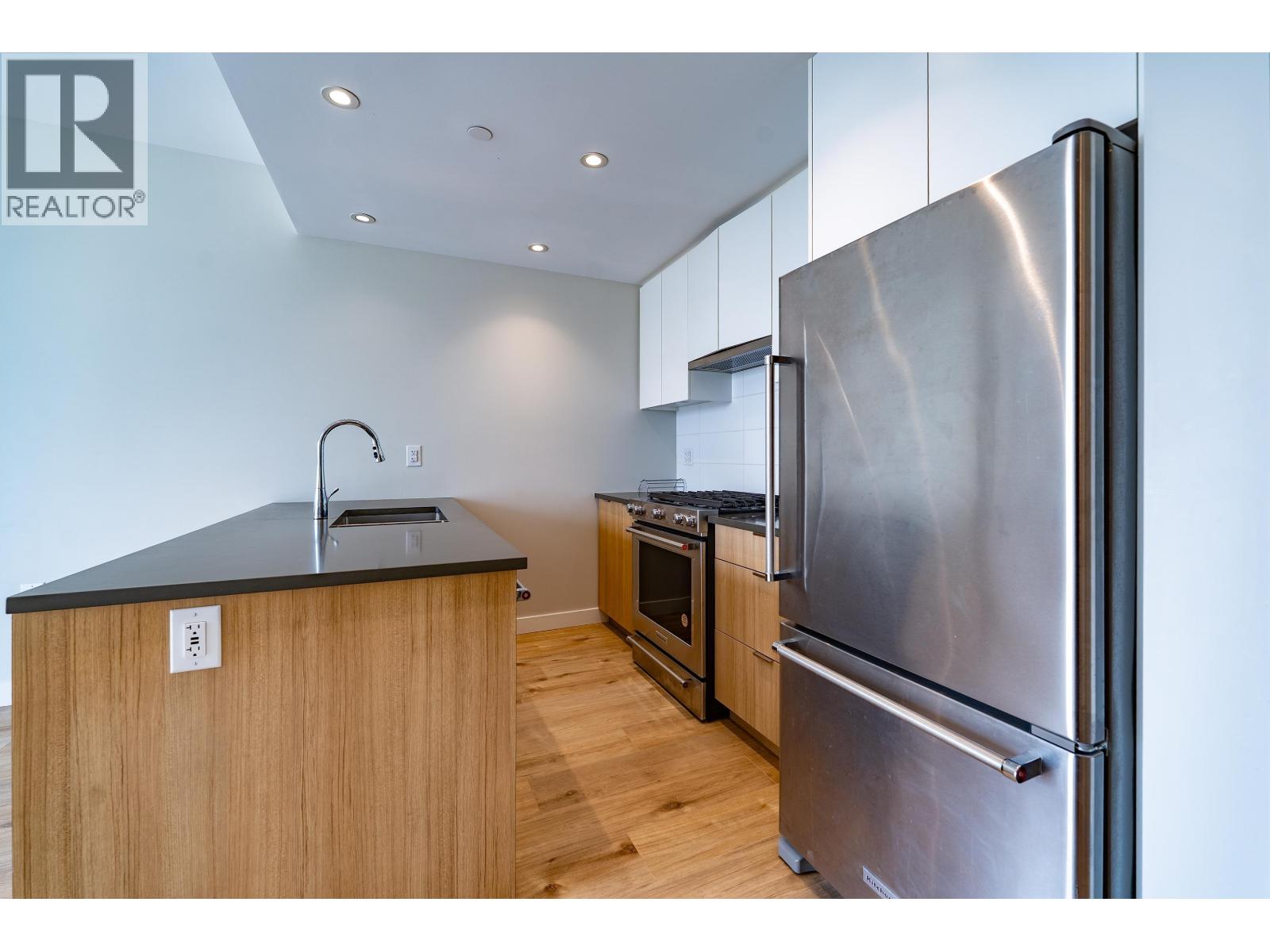 324 3430 E Kent Avenue, Vancouver, British Columbia  V5S 0G7 - Photo 4 - R3044013