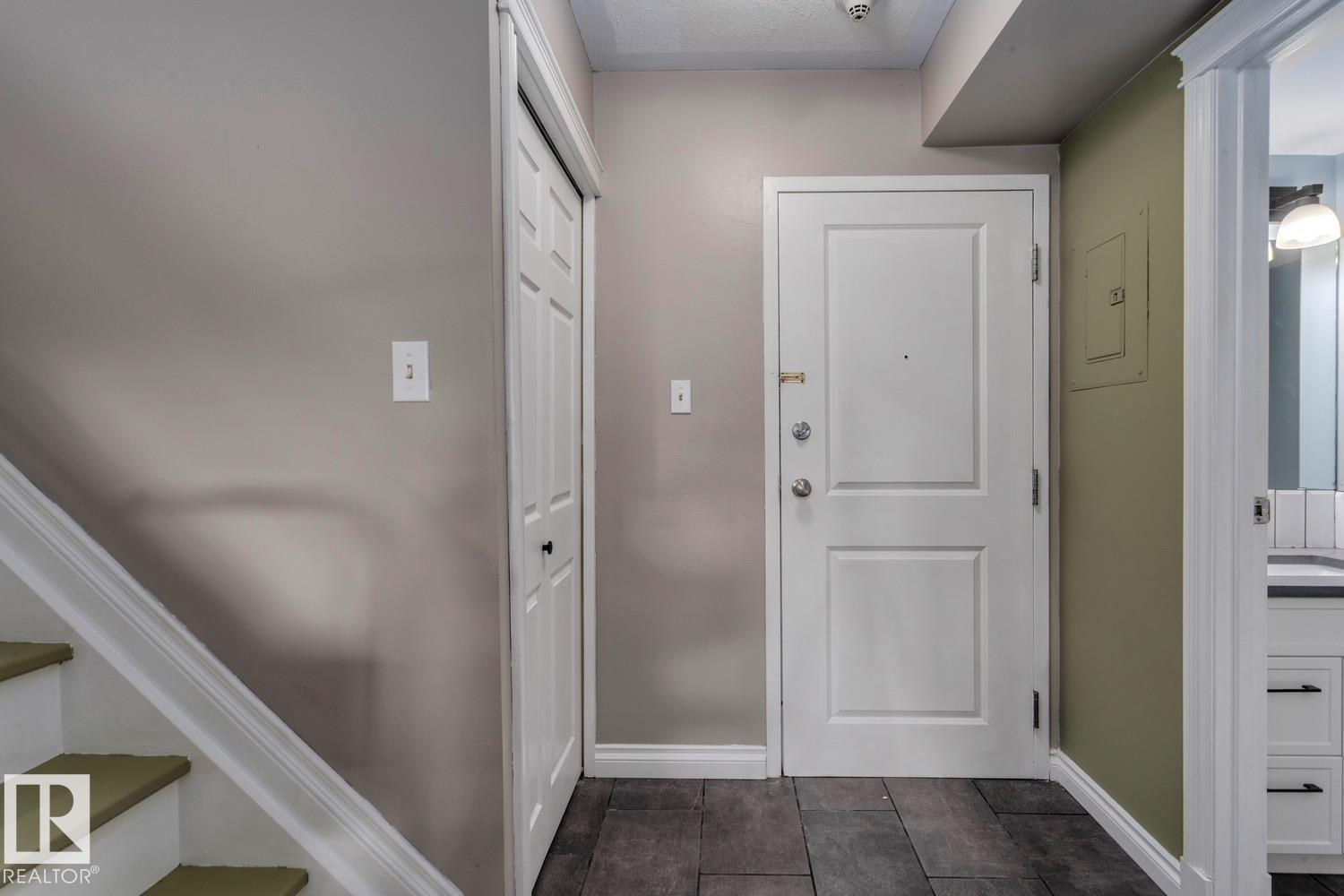 #209 11033 127 St Nw, Edmonton, Alberta  T5M 0T3 - Photo 2 - E4456226
