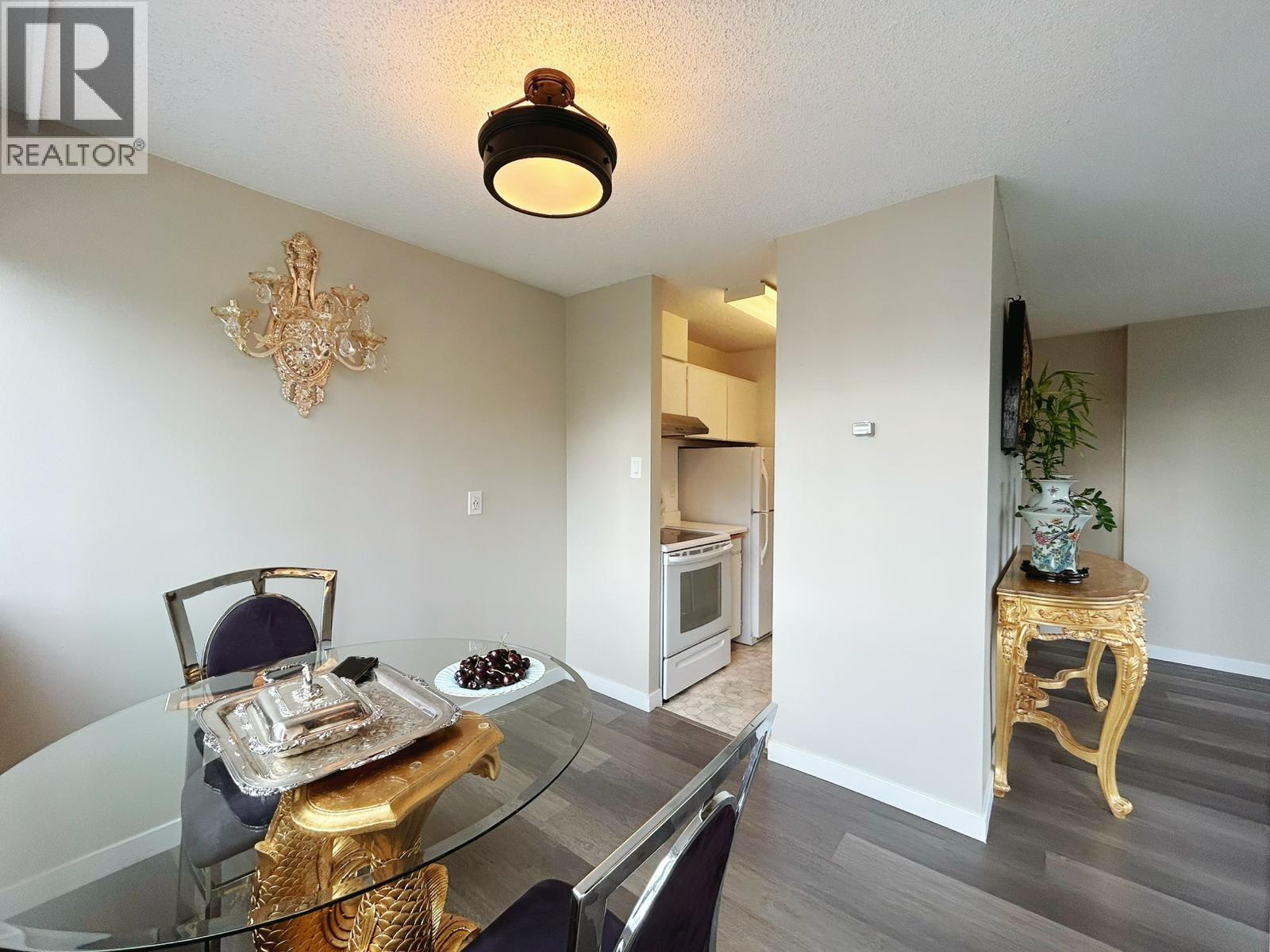 606 1740 Comox Street, Vancouver, British Columbia  V6G 2Z1 - Photo 2 - R3043855