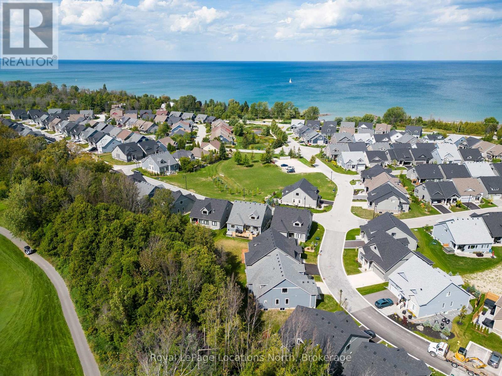 124 Beacon Drive, Blue Mountains, Ontario  N0H 2P0 - Photo 19 - X12374118