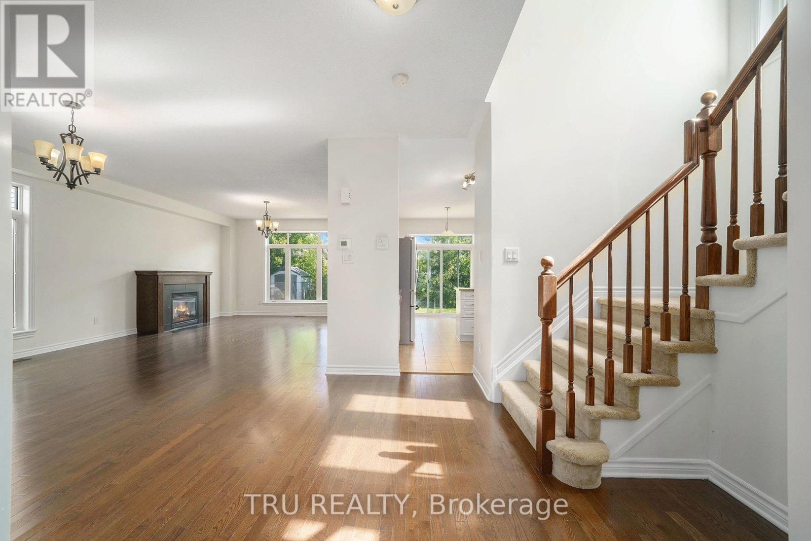 Property at 536 GOLDEN SEDGE WAY image 5
