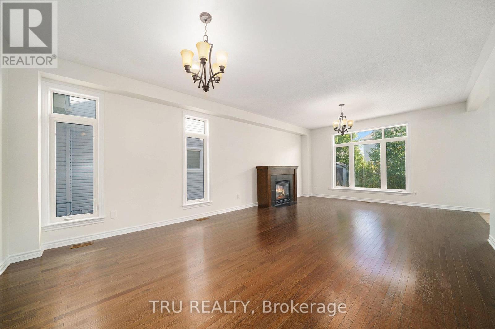 536 Golden Sedge Way, Ottawa, Ontario  K1T 0G5 - Photo 6 - X12382991