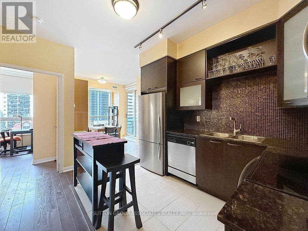 603 - 500 Sherbourne Street, Toronto (North St. James Town), Ontario  M4X 1L1 - Photo 2 - C12382994