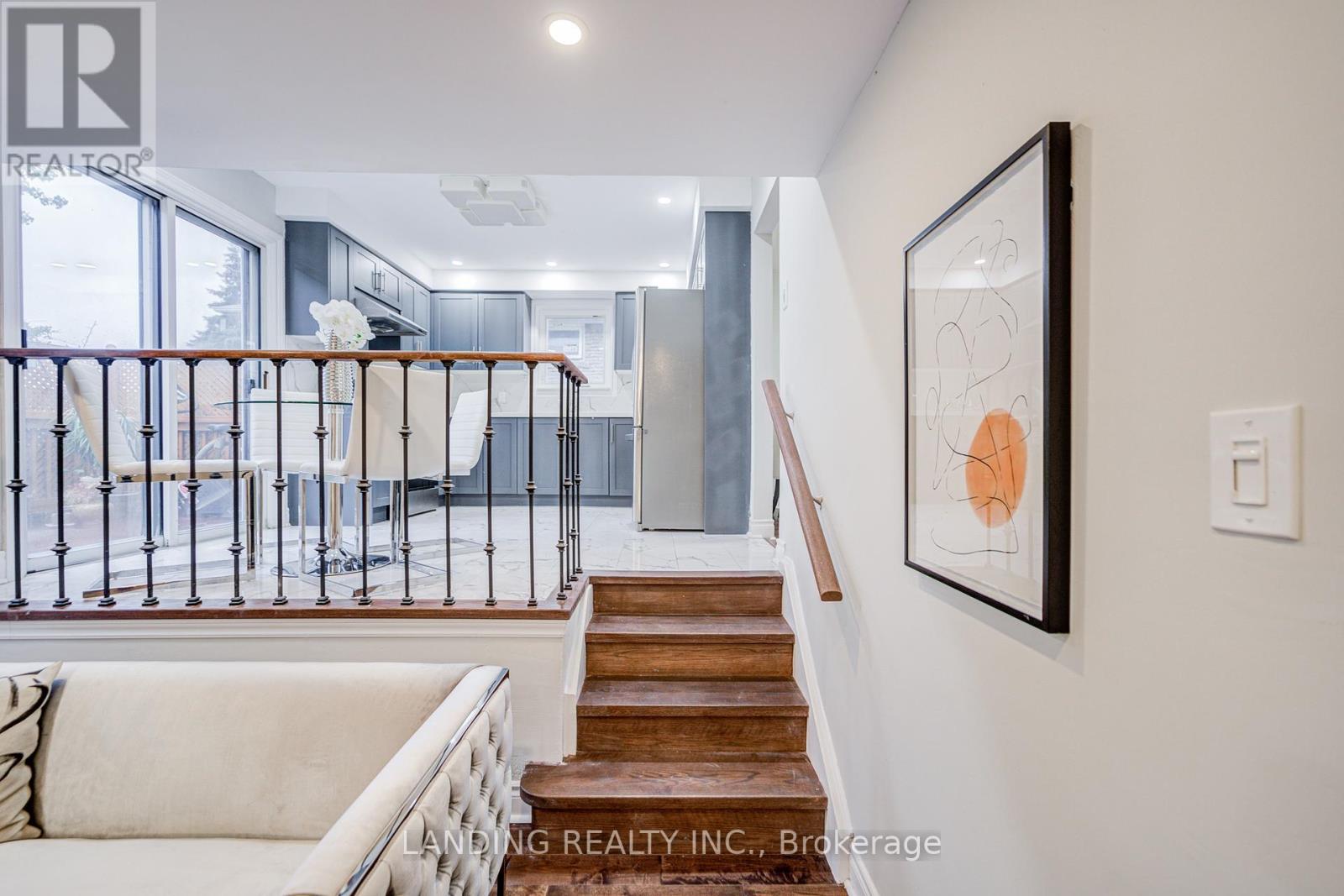 23 Boarhill Drive, Toronto, Ontario  M1S 2L9 - Photo 16 - E12382959