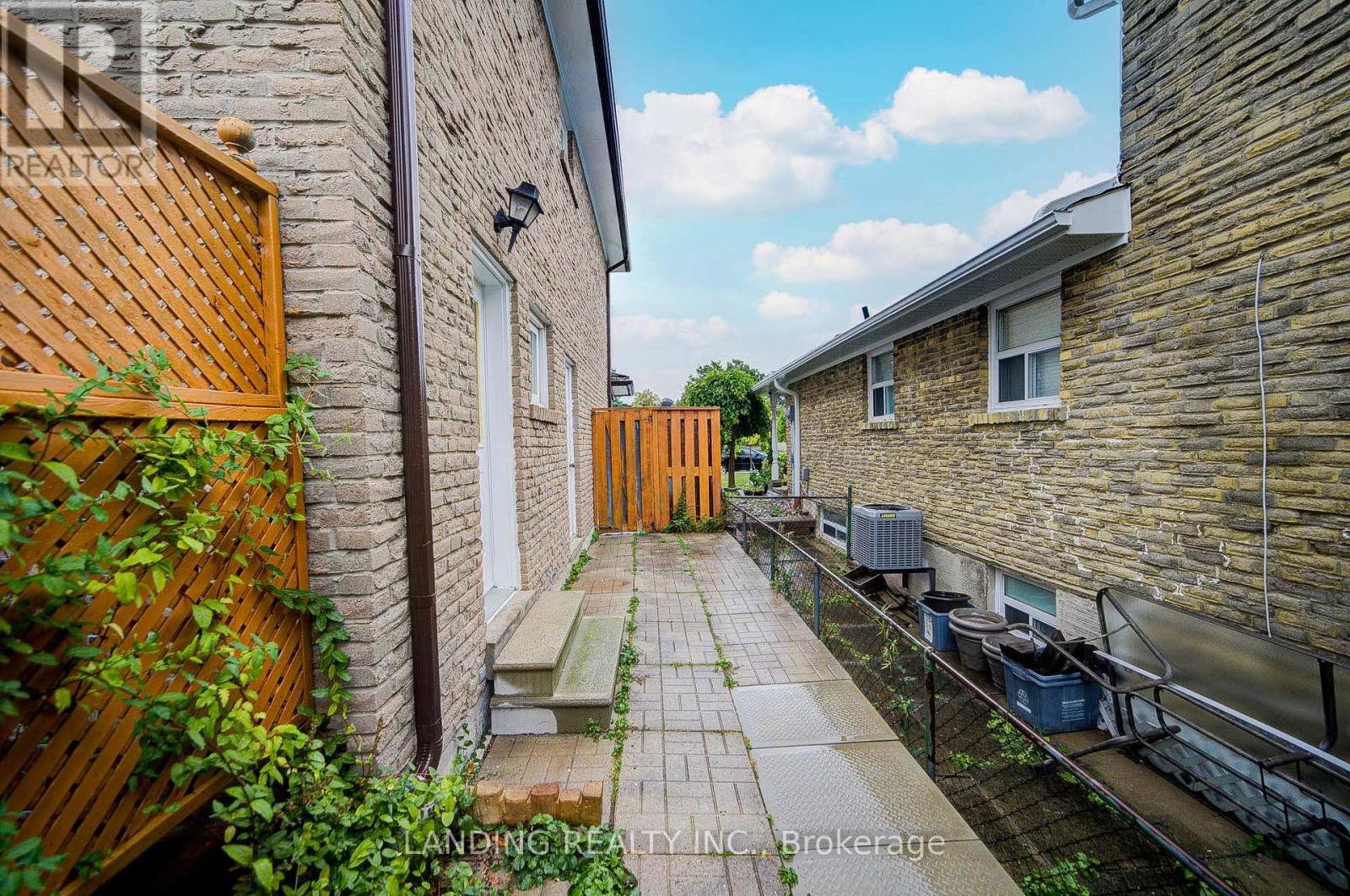 23 Boarhill Drive, Toronto, Ontario  M1S 2L9 - Photo 43 - E12382959