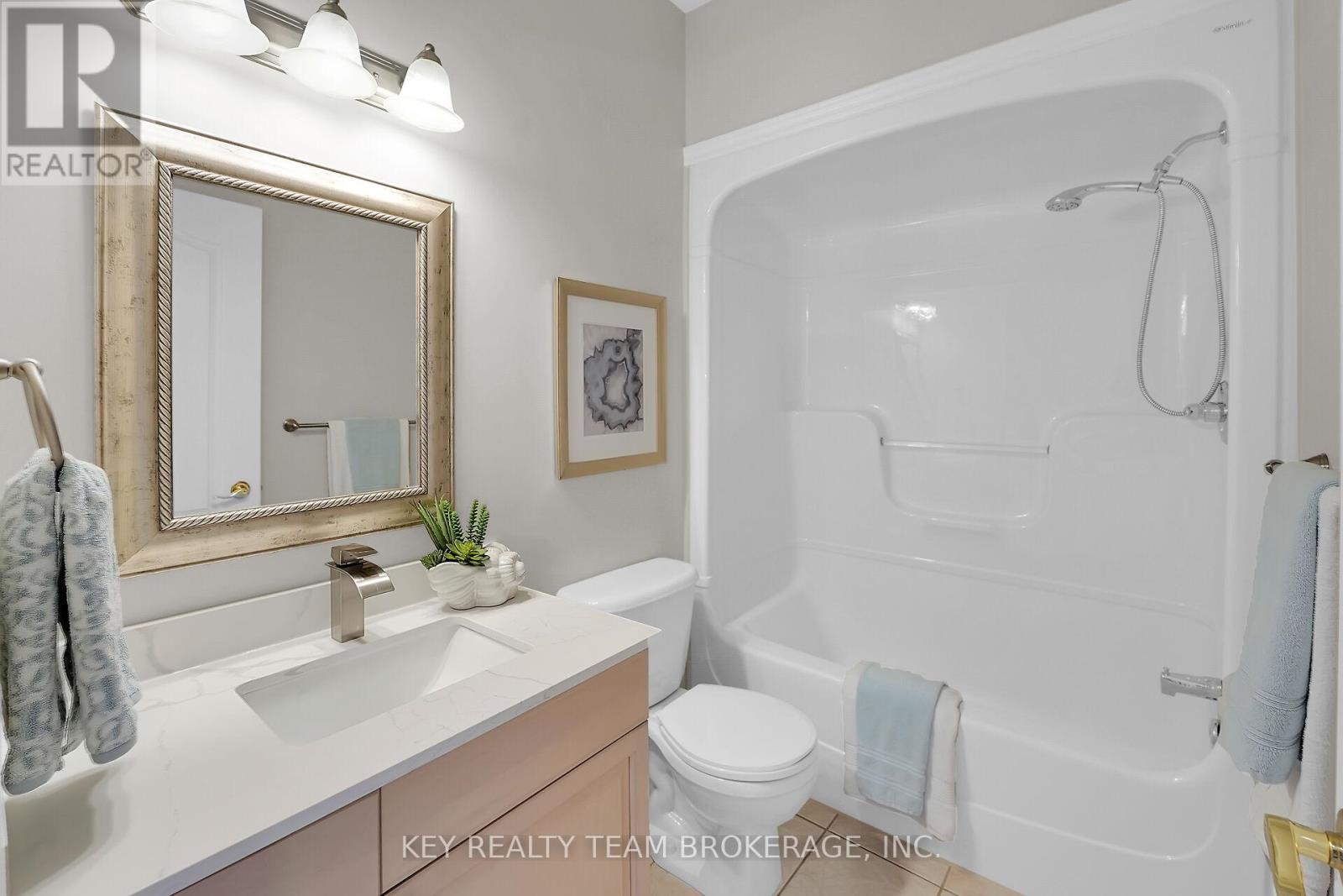 3 - 27 Scullers Way, St. Catharines, Ontario  L2N 7S9 - Photo 24 - X12380086