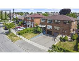 136 Ardwick Boulevard, Toronto (Humbermede), Ca