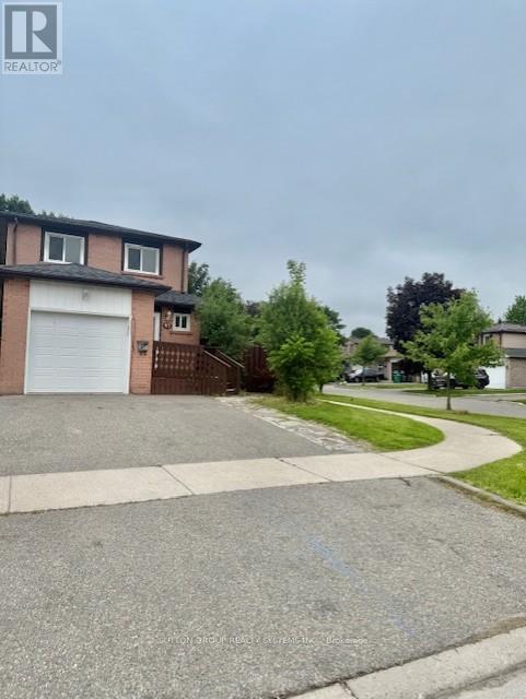 93 Martindale Crescent, Brampton, Ontario  L6X 2T8 - Photo 2 - W12382980