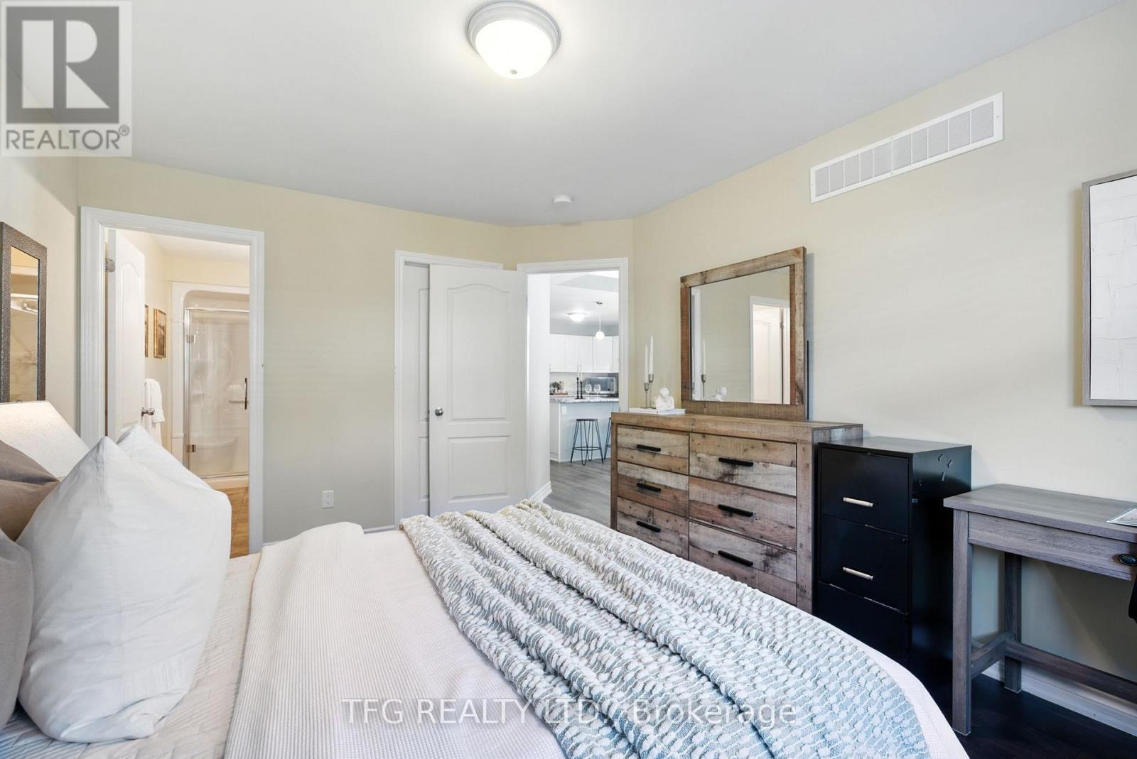 292 Rollings Street, Cobourg, Ontario  K9A 0G8 - Photo 12 - X12382747