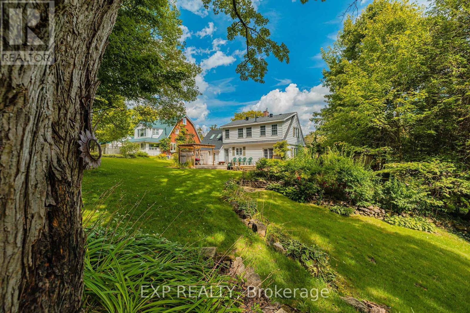 46 Sydenham Street S, Grey Highlands, Ontario  N0C 1E0 - Photo 28 - X12382996