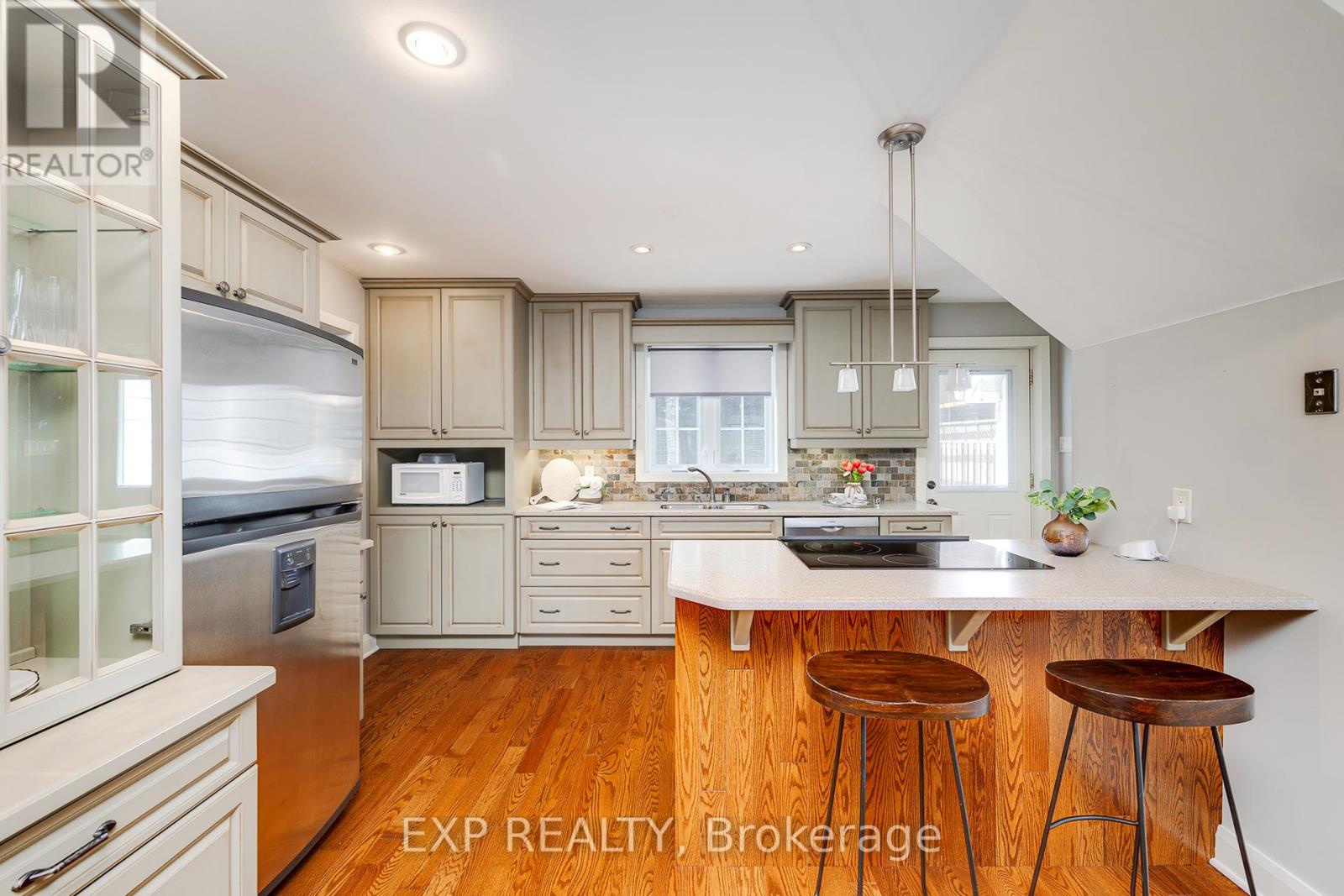 46 Sydenham Street S, Grey Highlands, Ontario  N0C 1E0 - Photo 6 - X12382996