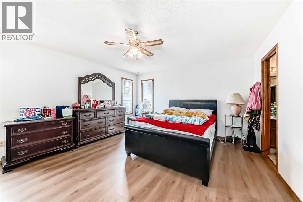 421 Applewood Place Se, Calgary, Alberta  T2A 7N2 - Photo 13 - A2254447