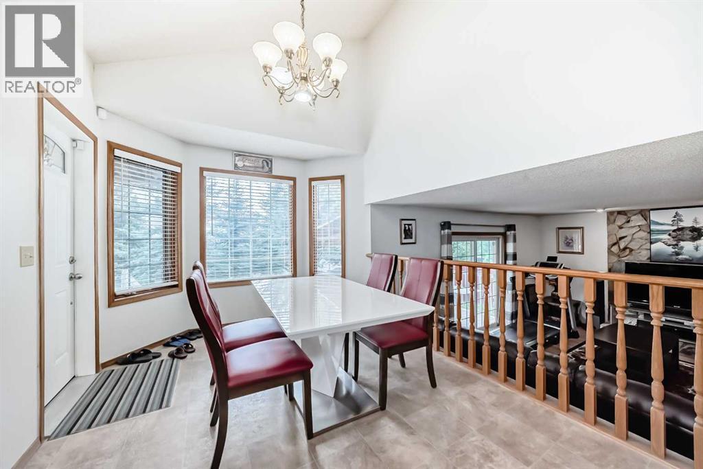421 Applewood Place Se, Calgary, Alberta  T2A 7N2 - Photo 9 - A2254447