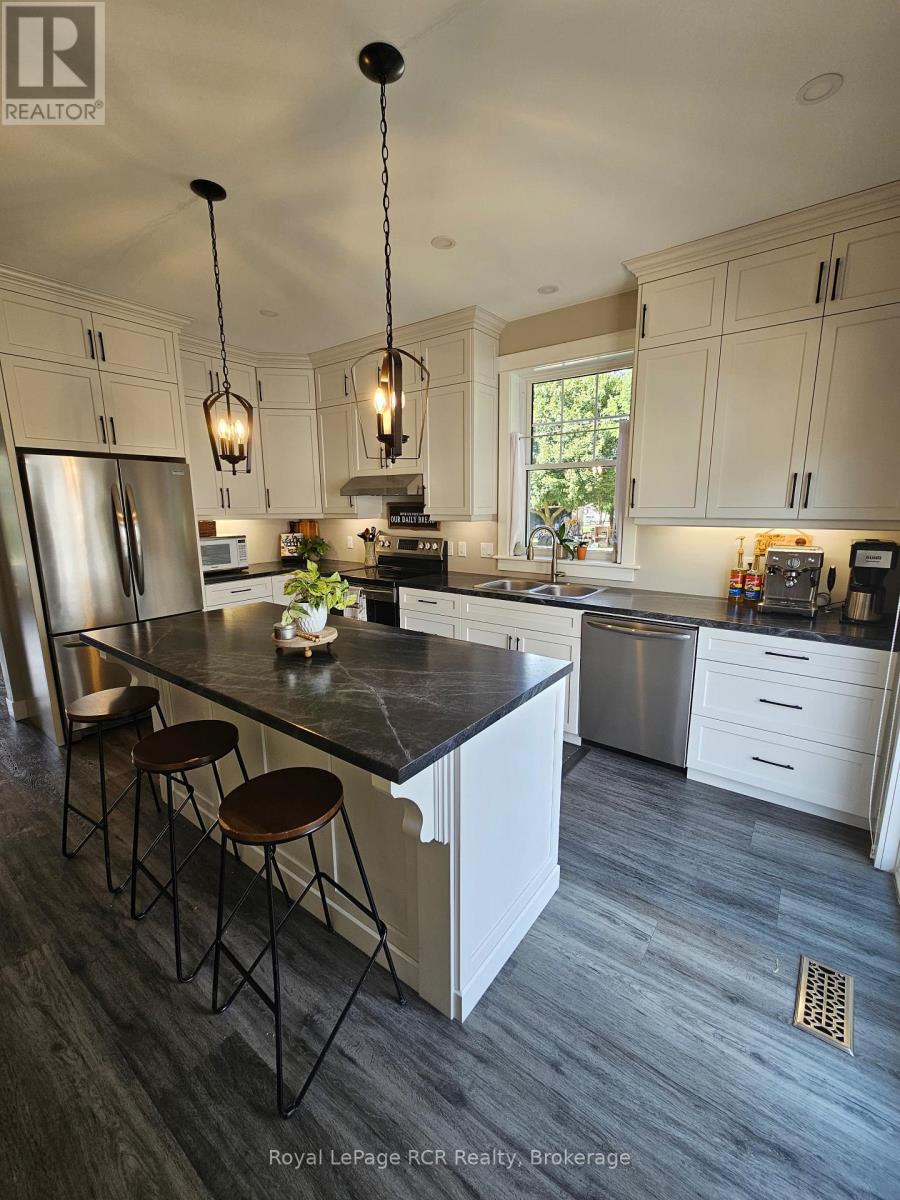 39 John Street, Arran-Elderslie, Ontario  N0H 2N0 - Photo 14 - X12383012