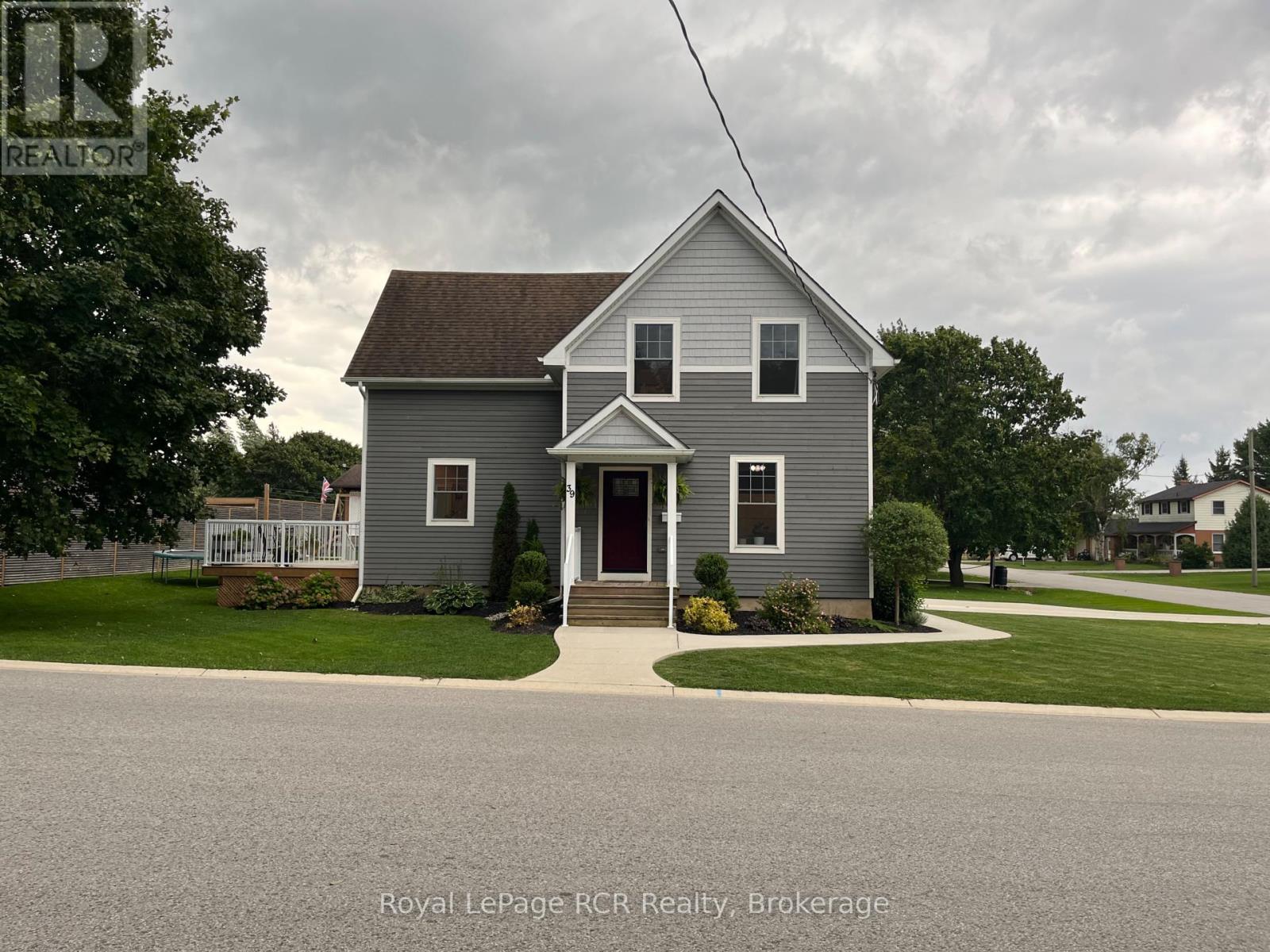 39 John Street, Arran-Elderslie, Ontario  N0H 2N0 - Photo 2 - X12383012