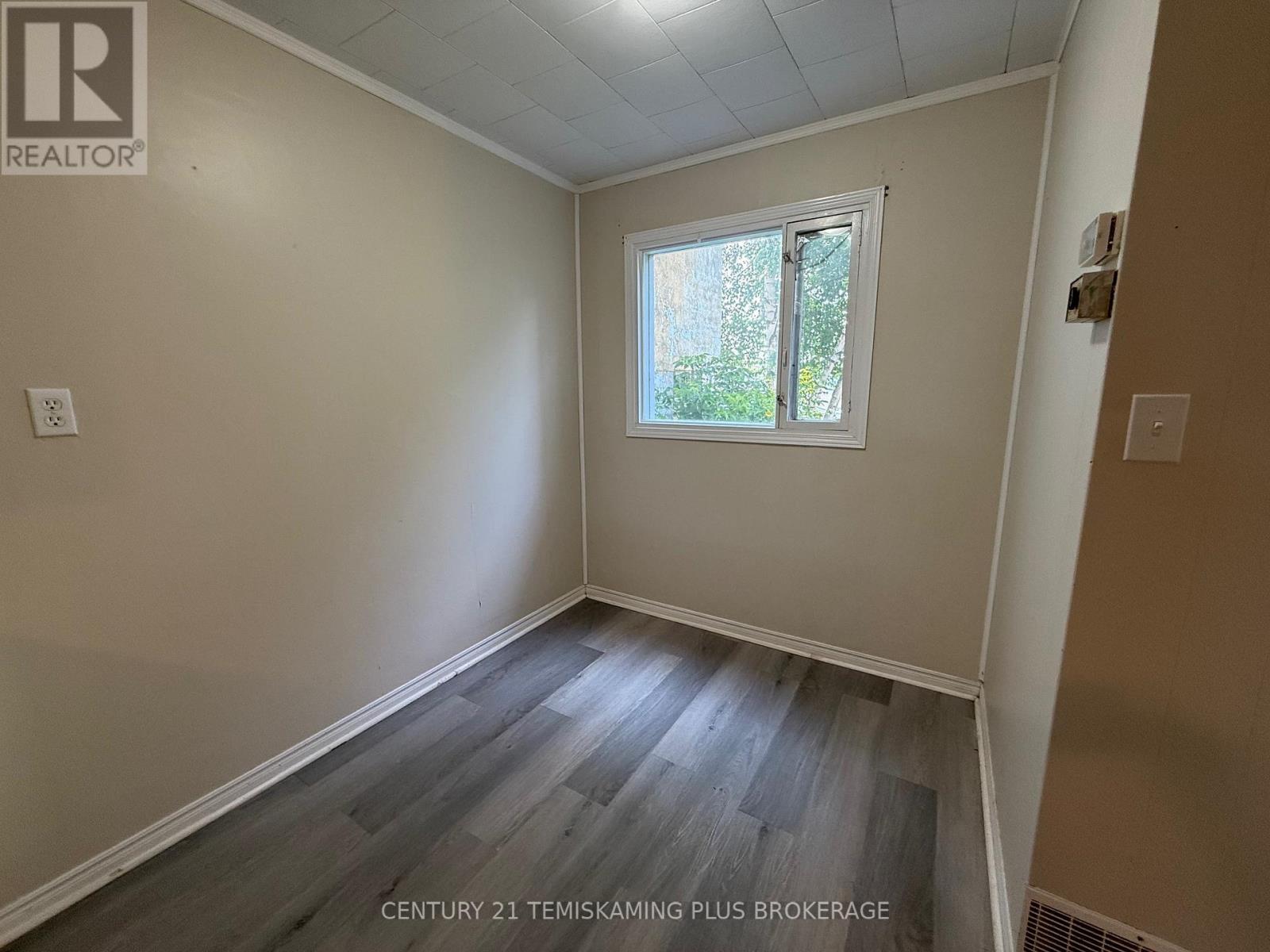 5 Mckelvie Avenue, Kirkland Lake, Ontario  P2N 2K3 - Photo 6 - T12383006