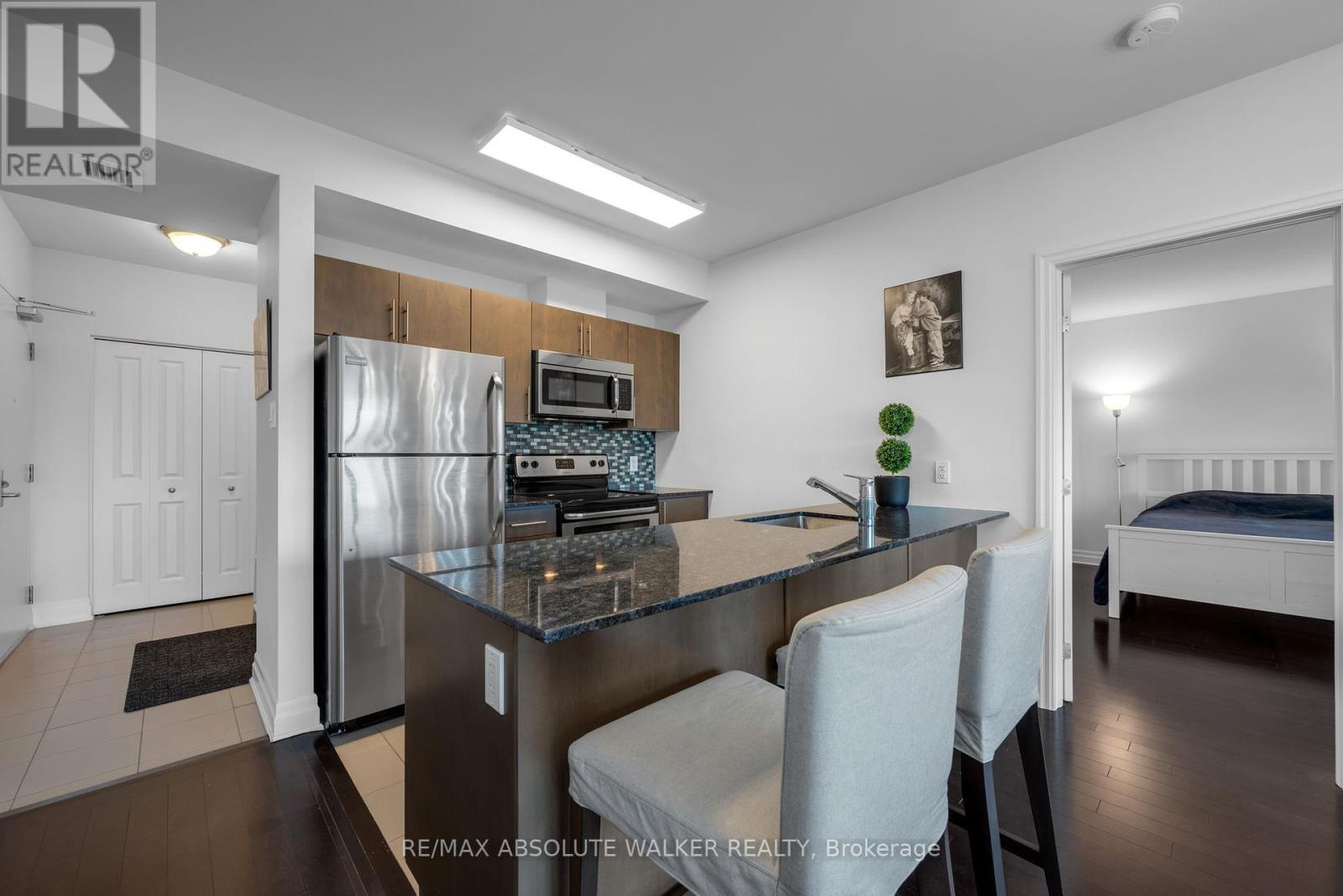 307 - 90 Landry Street, Ottawa, Ontario  K1L 0A9 - Photo 5 - X12383030
