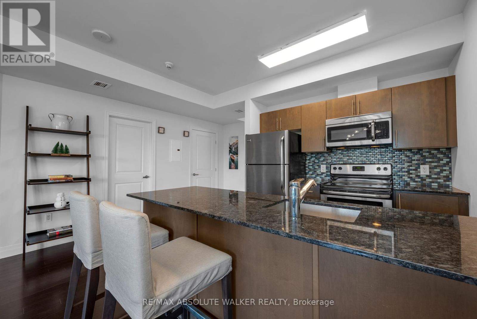 307 - 90 Landry Street, Ottawa, Ontario  K1L 0A9 - Photo 8 - X12383030