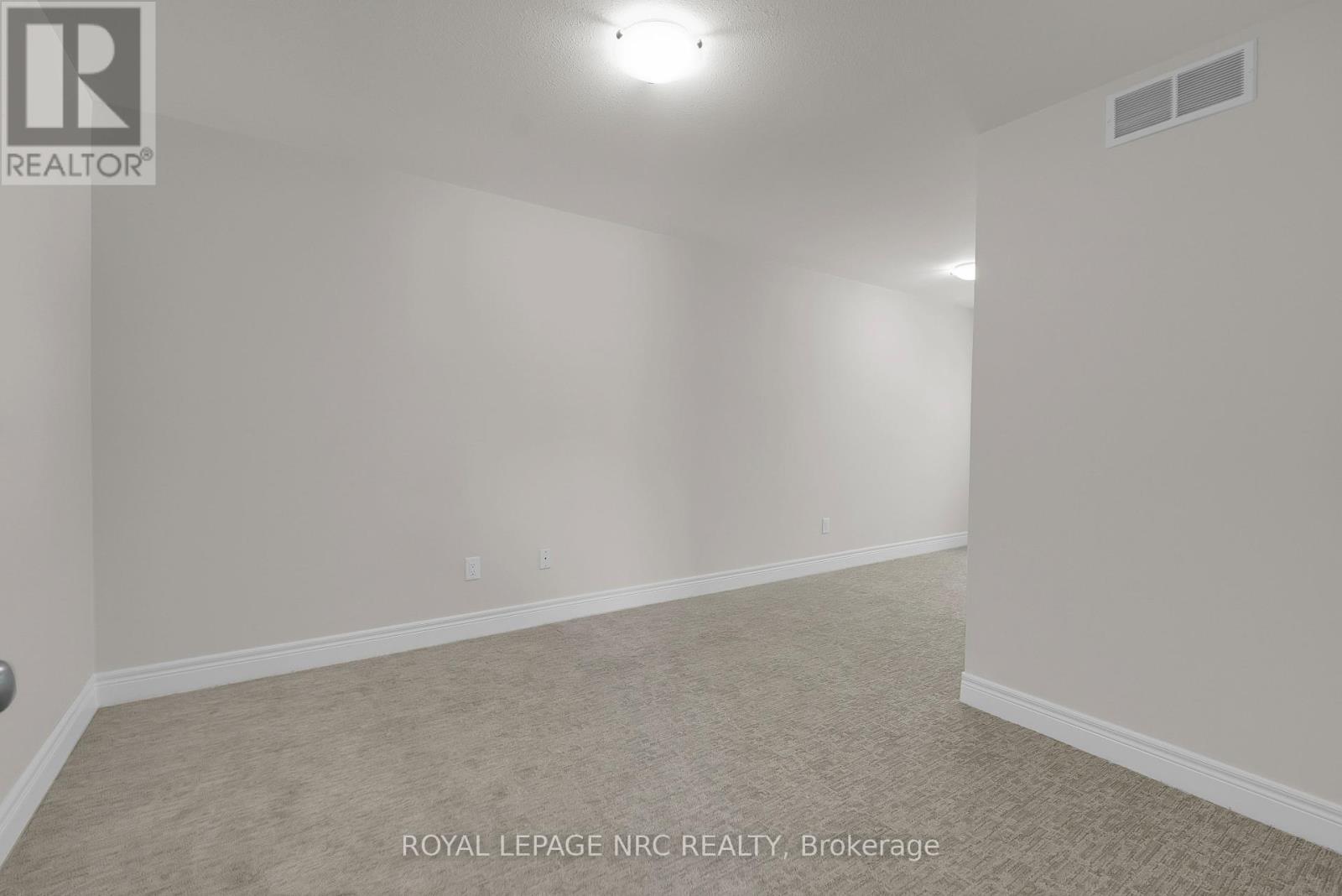 58 Queens Circle, Fort Erie, Ontario  L0S 1B0 - Photo 23 - X12383016