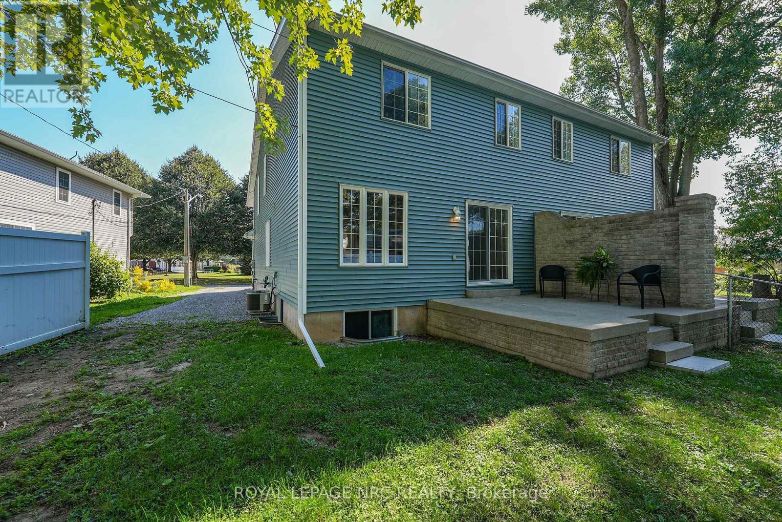 58 Queens Circle, Fort Erie, Ontario  L0S 1B0 - Photo 38 - X12383016