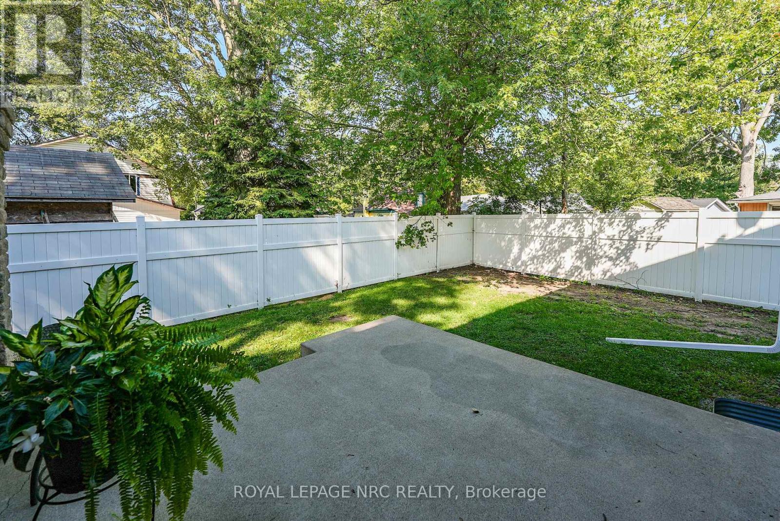 58 Queens Circle, Fort Erie, Ontario  L0S 1B0 - Photo 40 - X12383016