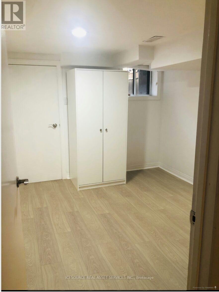 Basement - 215 Hamilton Street, Toronto, Ontario  M4M 2E3 - Photo 11 - E12383021
