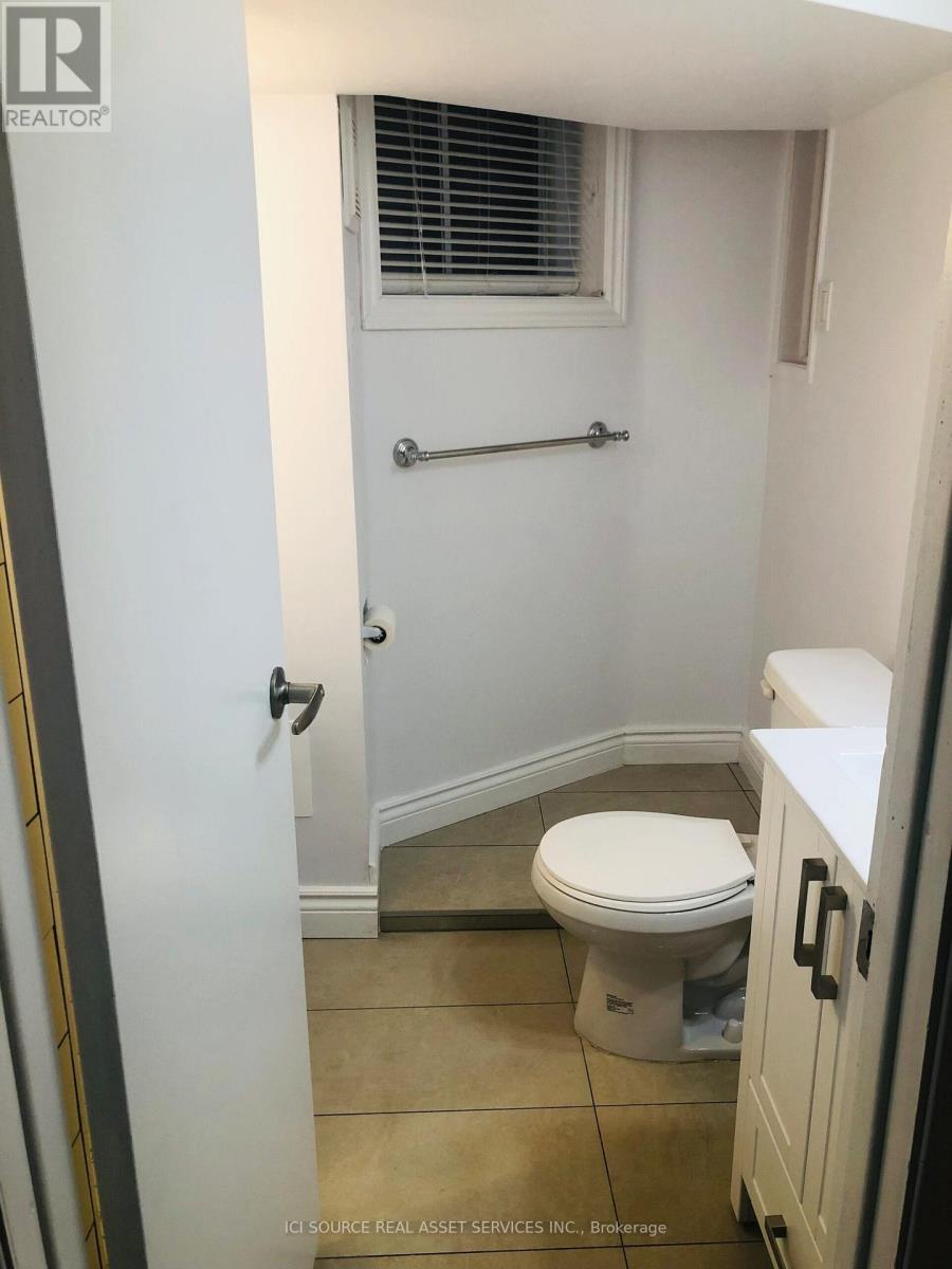 Basement - 215 Hamilton Street, Toronto, Ontario  M4M 2E3 - Photo 16 - E12383021