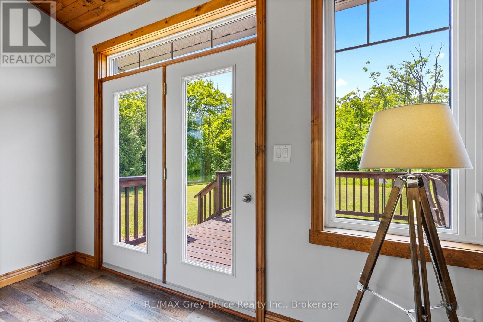 1379 West Road, Northern Bruce Peninsula, Ontario  N0H 1W0 - Photo 17 - X12278114