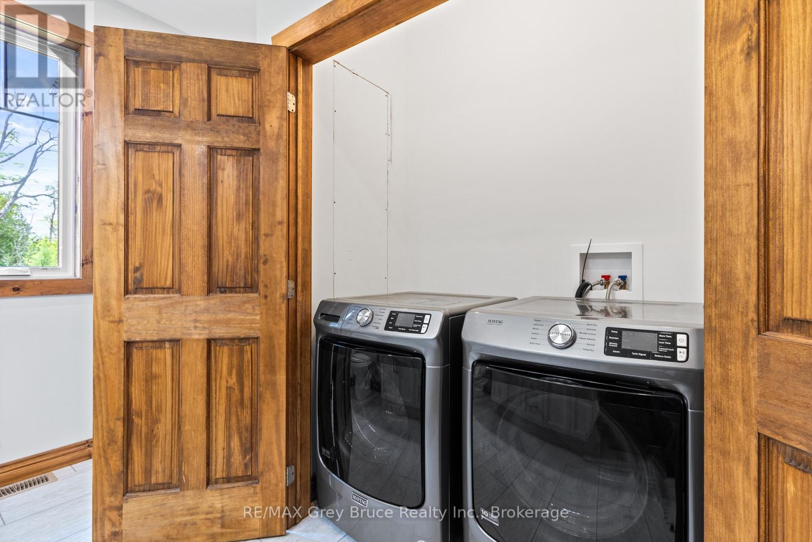 1379 West Road, Northern Bruce Peninsula, Ontario  N0H 1W0 - Photo 25 - X12278114
