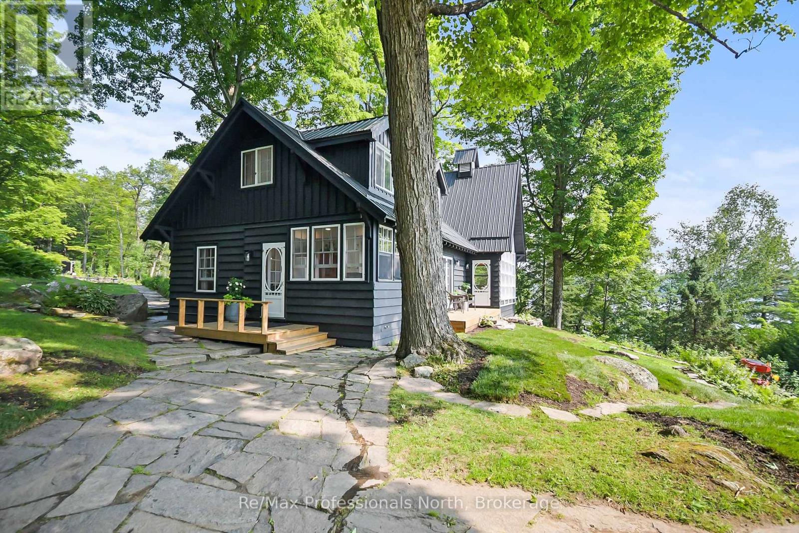 95 Pen Lake Point Road, Huntsville (Chaffey), Ontario  P1H 1A9 - Photo 42 - X12383052