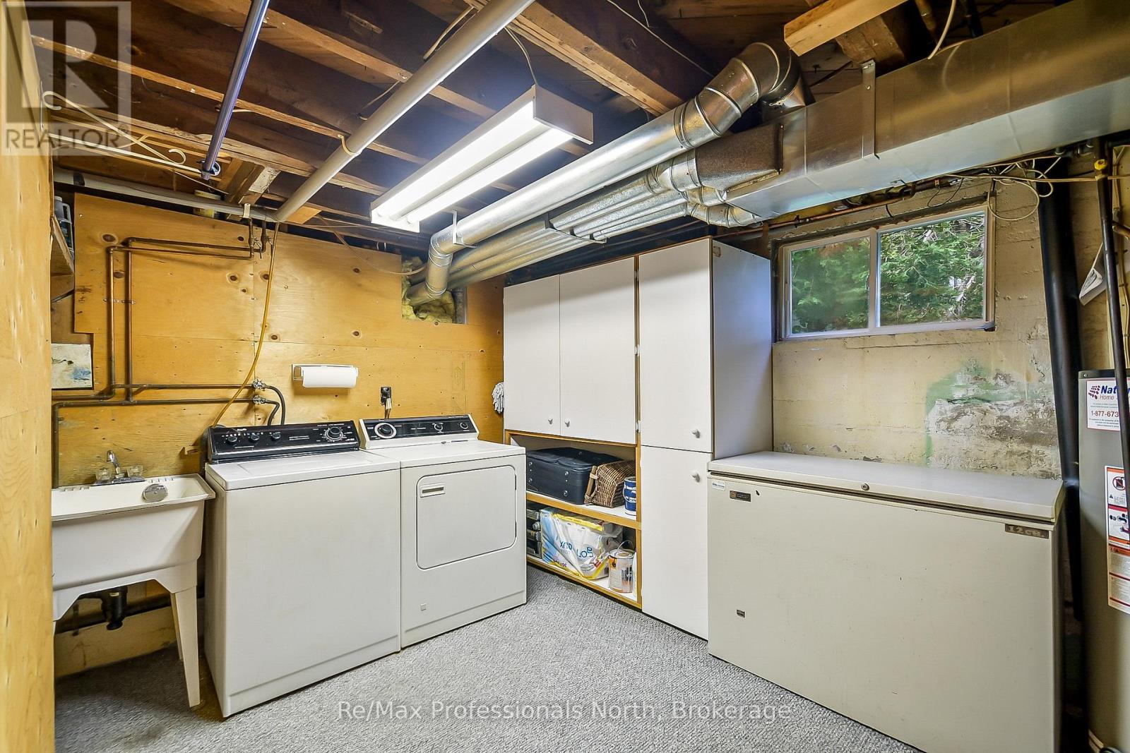655 Mary Street N, Gravenhurst, Ontario  P1P 1E8 - Photo 19 - X12383068
