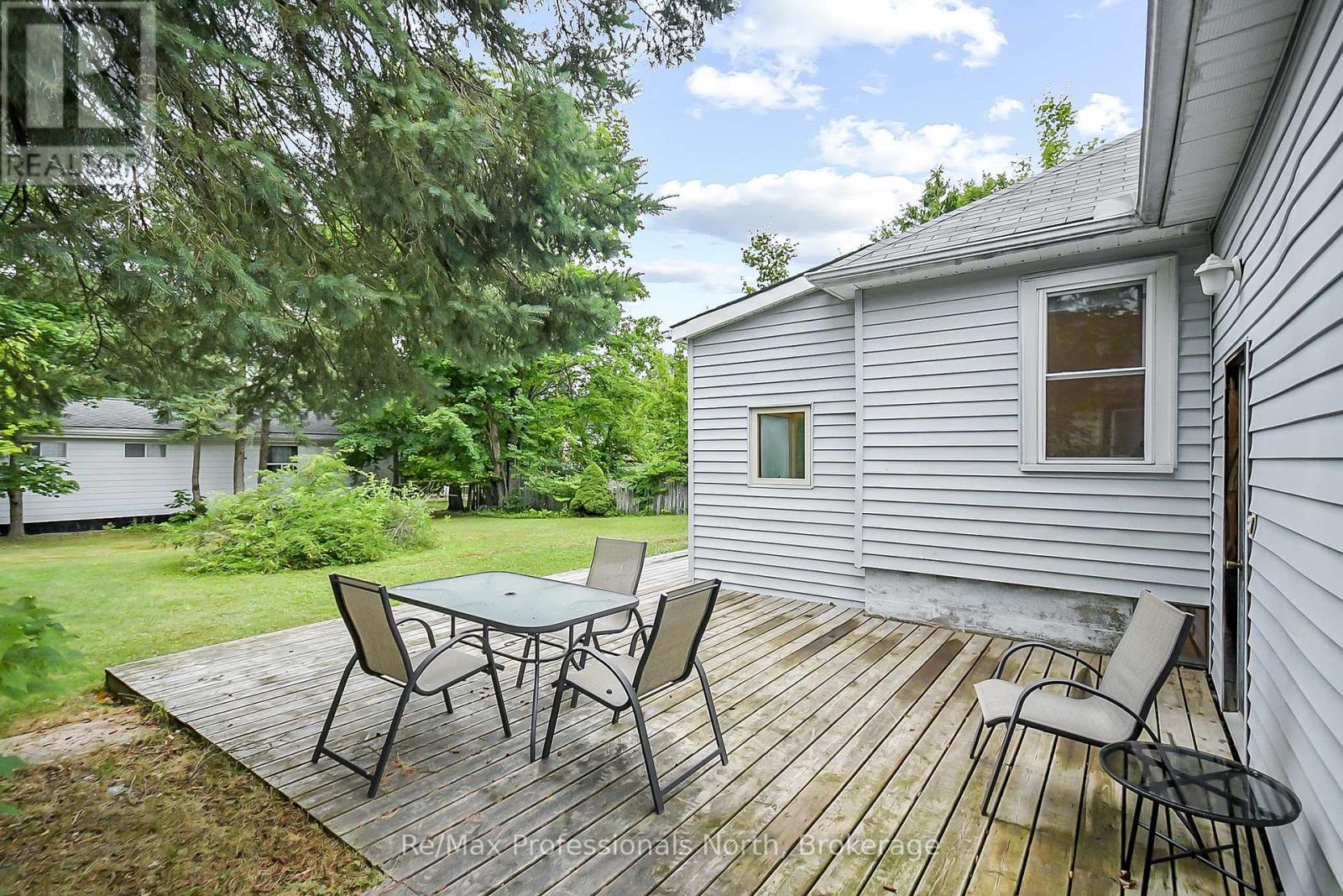 655 Mary Street N, Gravenhurst, Ontario  P1P 1E8 - Photo 21 - X12383068