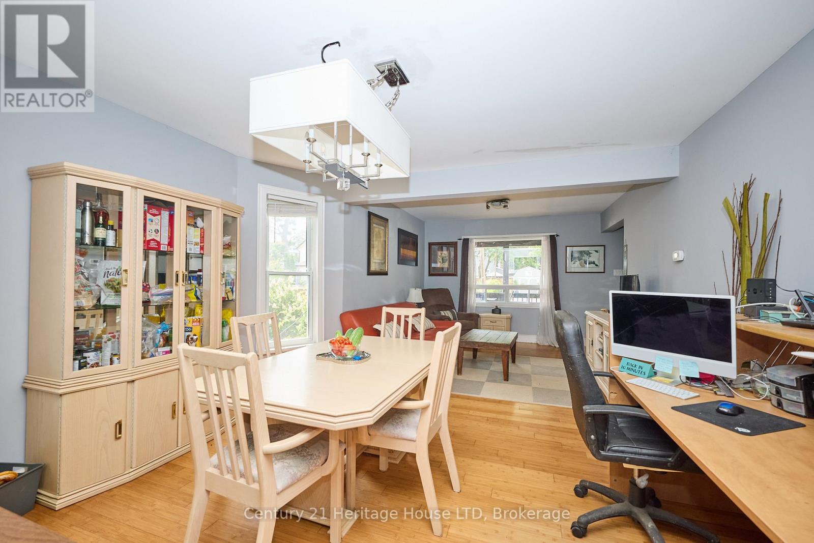 5086 Hutton Avenue, Niagara Falls (Downtown), Ontario  L2E 3X4 - Photo 12 - X12332412