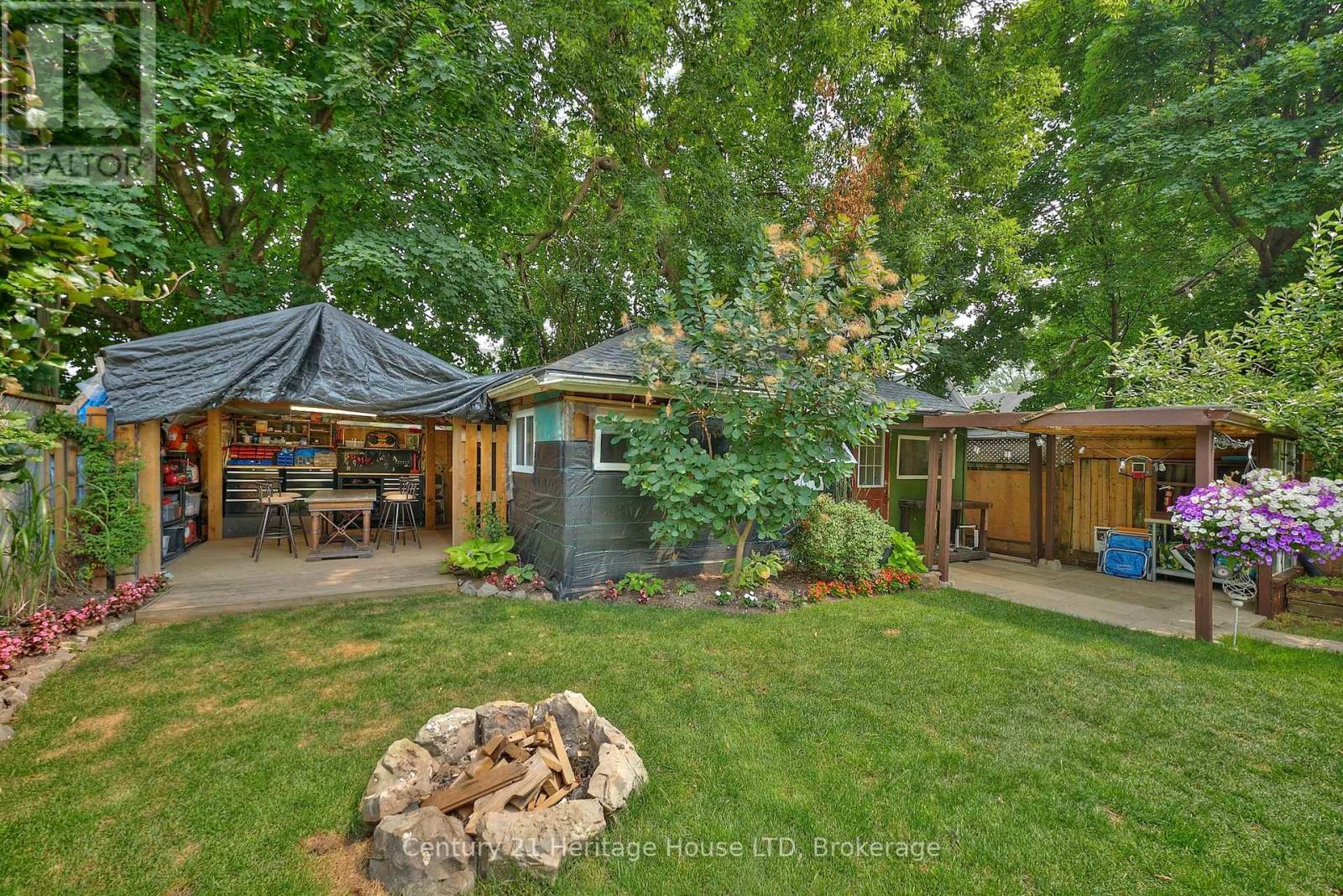 5086 Hutton Avenue, Niagara Falls (Downtown), Ontario  L2E 3X4 - Photo 22 - X12332412