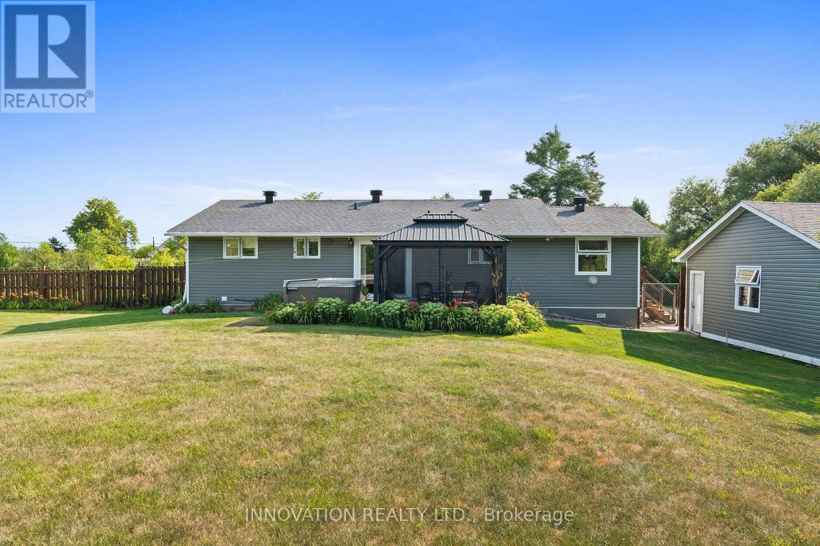 4001 Dunrobin Road, Ottawa, Ontario  K0A 3M0 - Photo 39 - X12383058