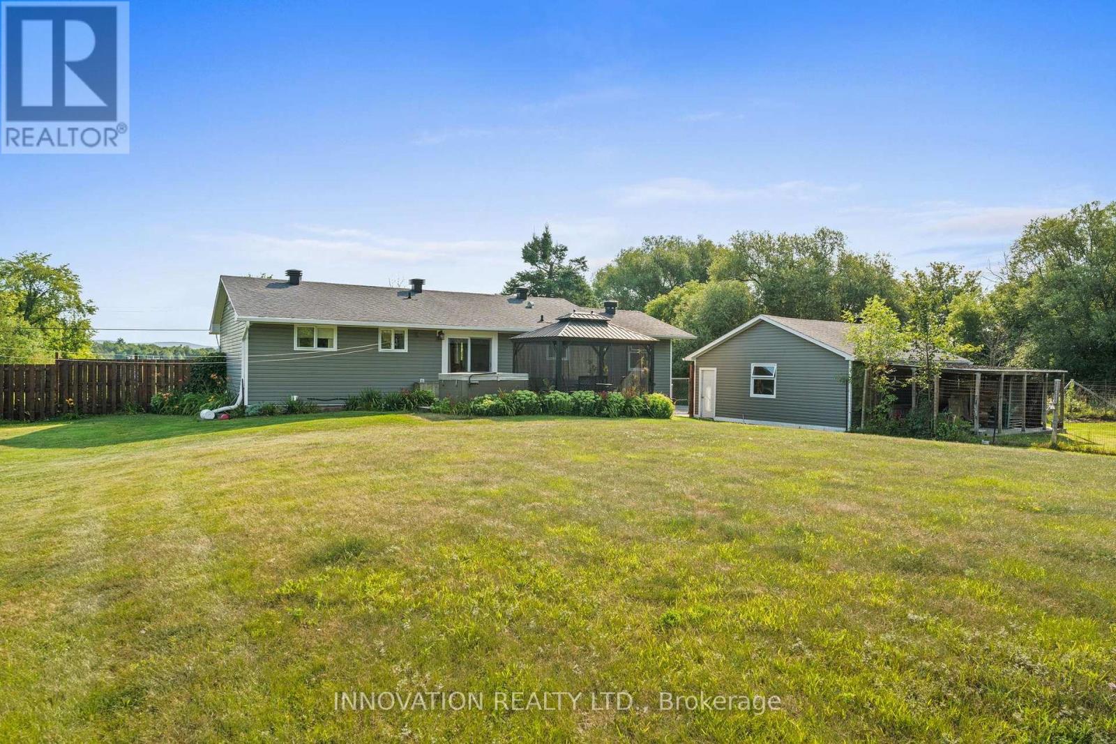 4001 Dunrobin Road, Ottawa, Ontario  K0A 3M0 - Photo 40 - X12383058