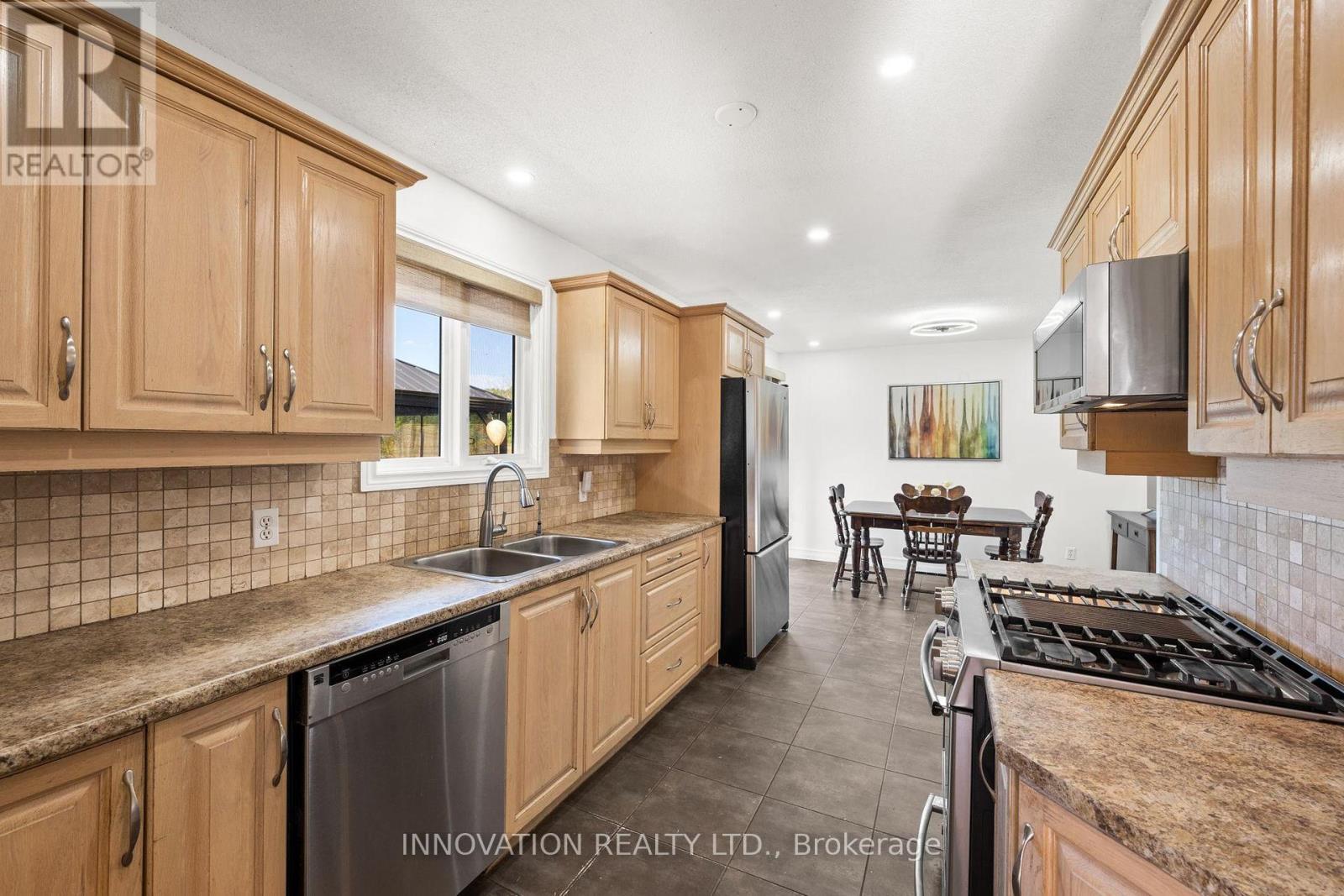4001 Dunrobin Road, Ottawa, Ontario  K0A 3M0 - Photo 9 - X12383058