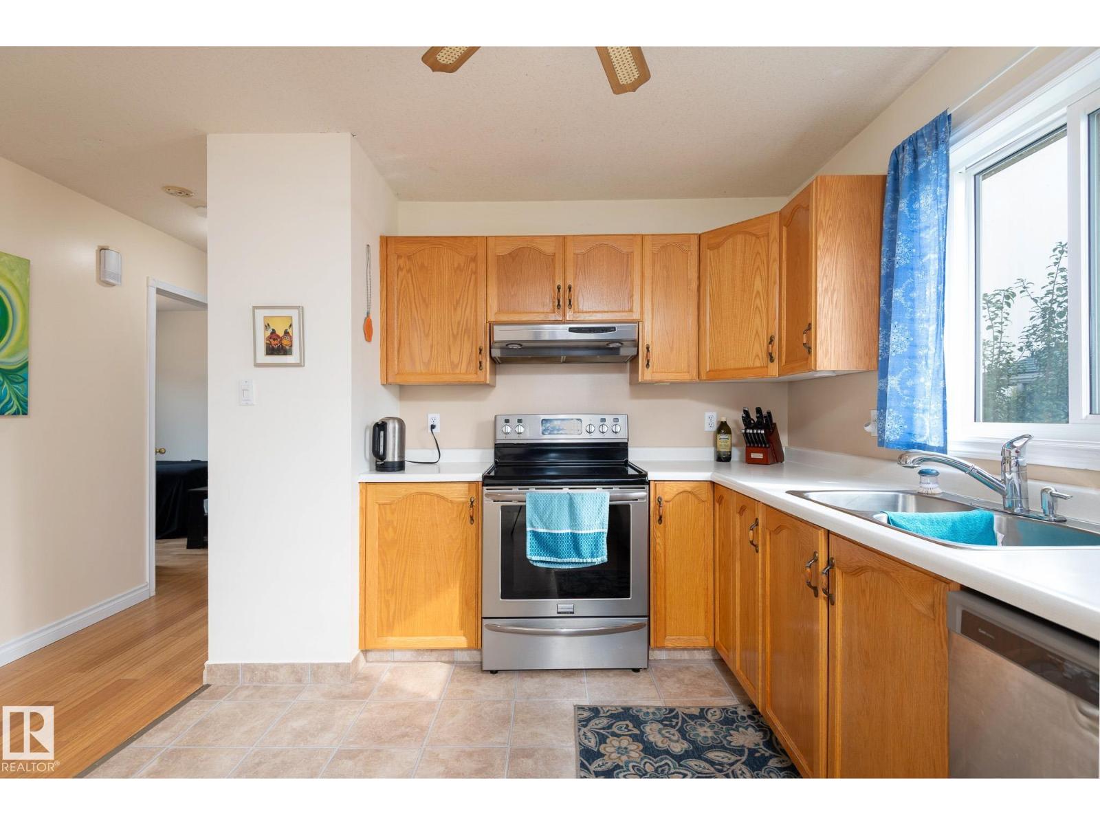 6103 53 Av, Cold Lake, Alberta  T9M 1V5 - Photo 11 - E4456235