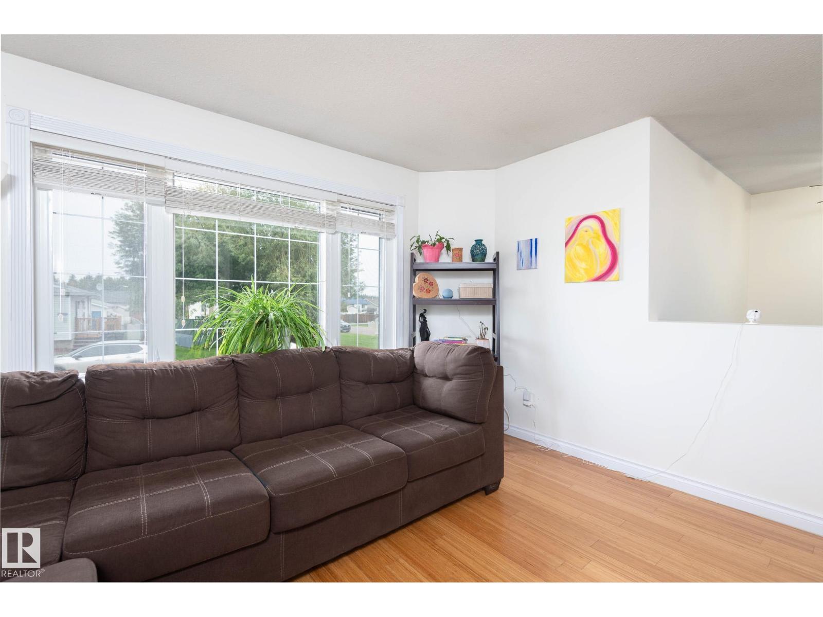 6103 53 Av, Cold Lake, Alberta  T9M 1V5 - Photo 4 - E4456235