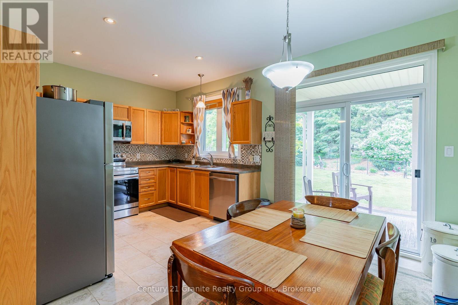 21 Windover Drive, Minden Hills (Lutterworth), Ontario  K0M 2K0 - Photo 18 - X12381237