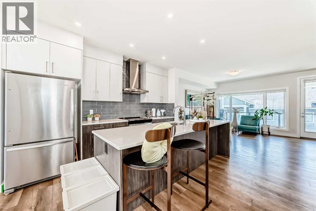 932 Crestridge Common Sw, Calgary, Alberta  T3B 6L6 - Photo 7 - A2226588