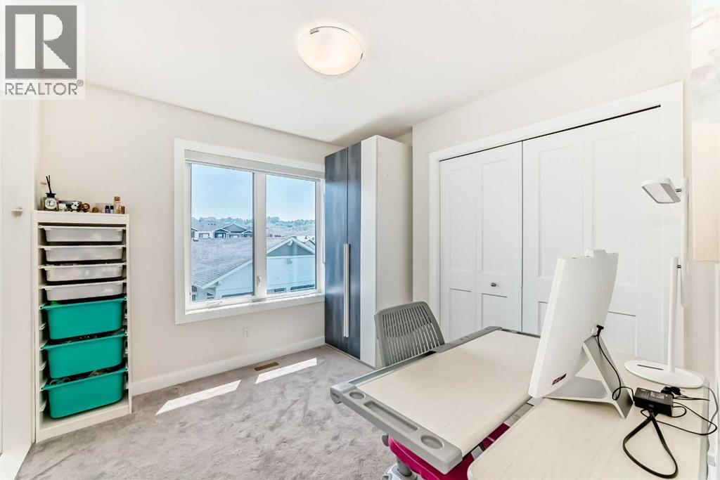 932 Crestridge Common Sw, Calgary, Alberta  T3B 6L6 - Photo 28 - A2226588