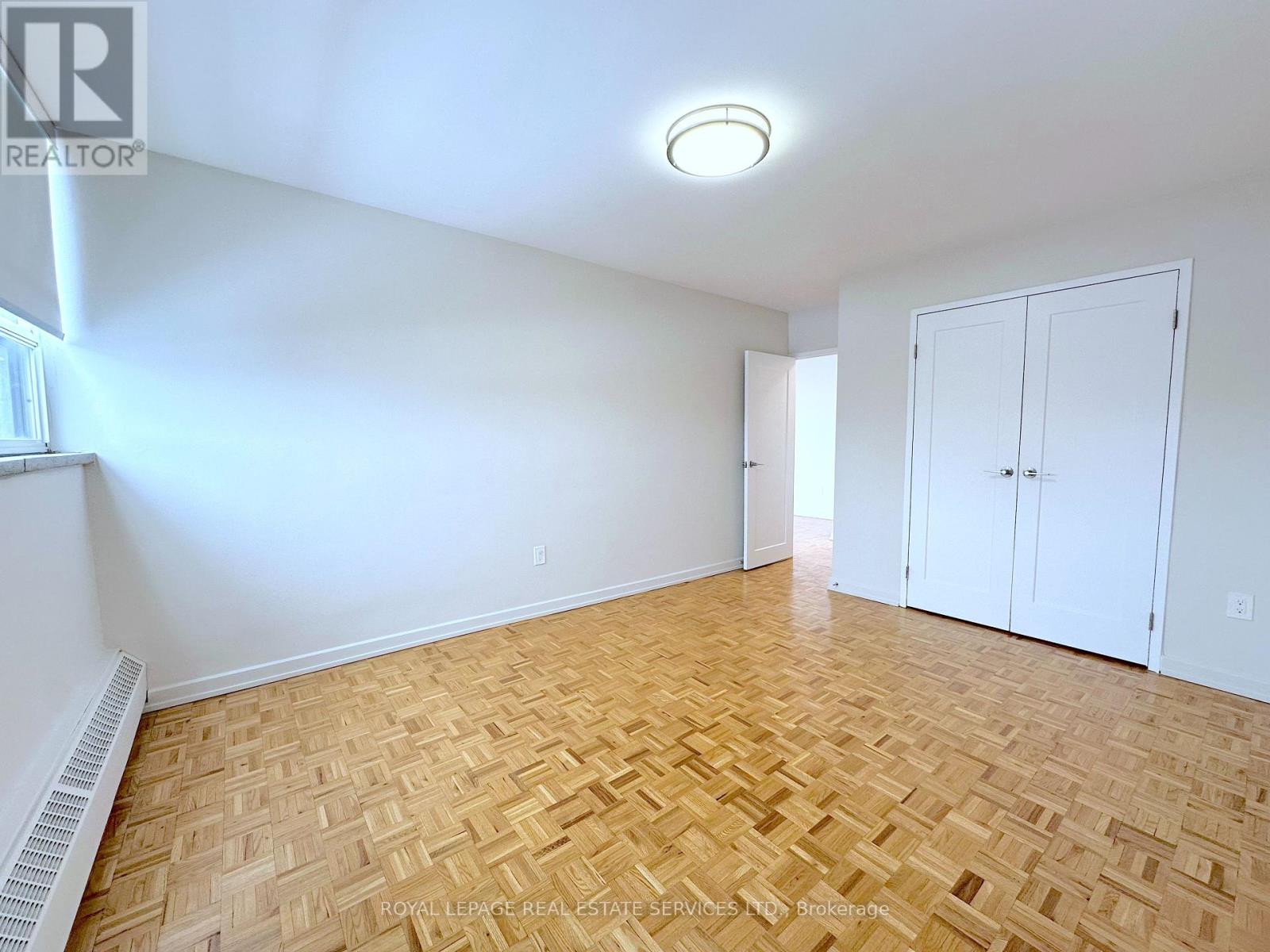 210 - 12 Rockford Road, Toronto, Ontario  M2R 3A2 - Photo 9 - C12383072