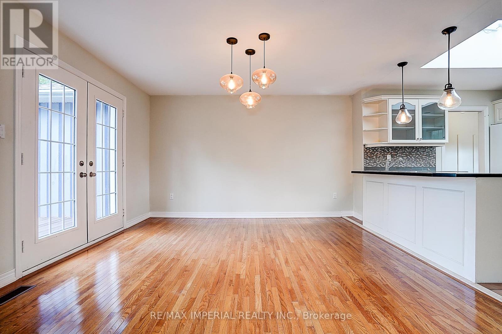 282 Ridge Road, Aurora (Aurora Estates), Ontario  L4G 0M3 - Photo 26 - N12383065