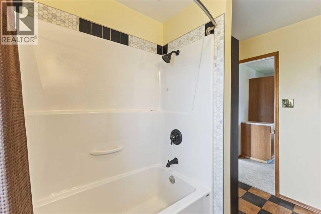 717 East Road, Standard, Alberta  T0J 3G0 - Photo 25 - A2232831