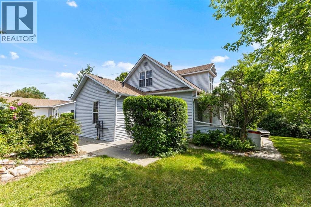 717 East Road, Standard, Alberta  T0J 3G0 - Photo 39 - A2232831