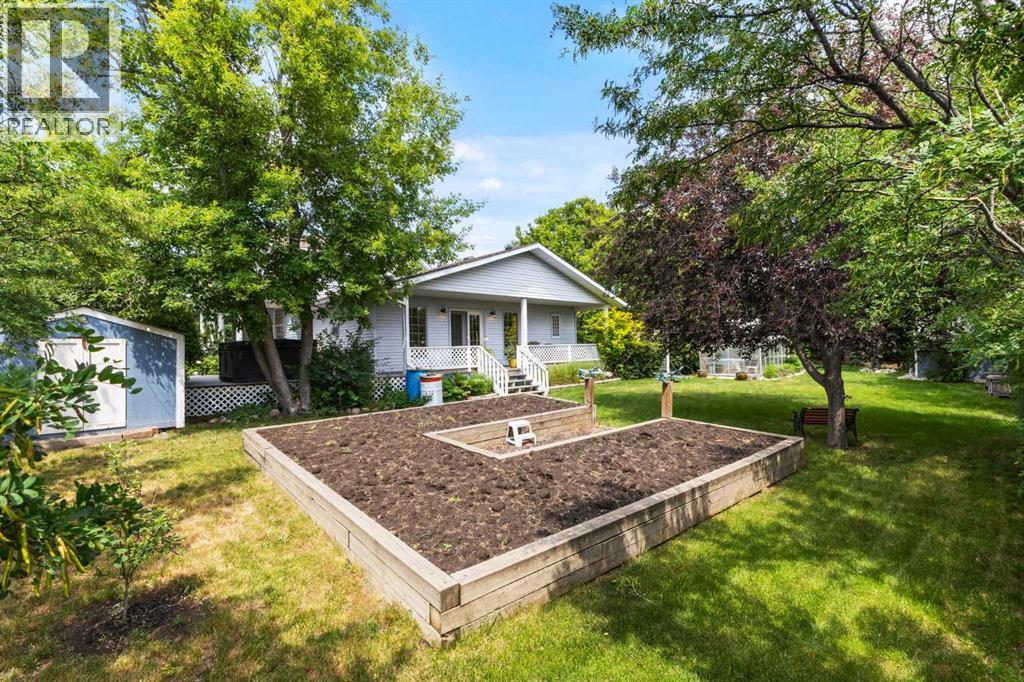717 East Road, Standard, Alberta  T0J 3G0 - Photo 41 - A2232831