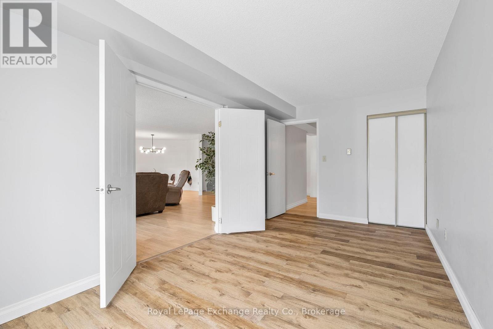 202 - 200 Harbour Street, Kincardine, Ontario  N2Z 3A3 - Photo 12 - X12383110