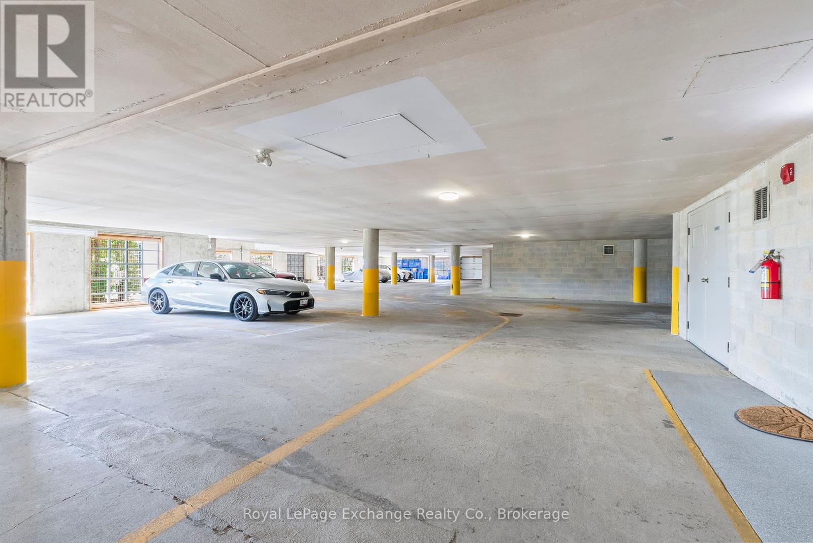 202 - 200 Harbour Street, Kincardine, Ontario  N2Z 3A3 - Photo 33 - X12383110